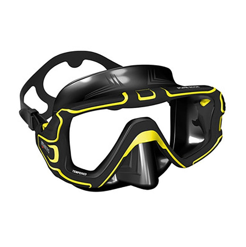 black and yellow goggles