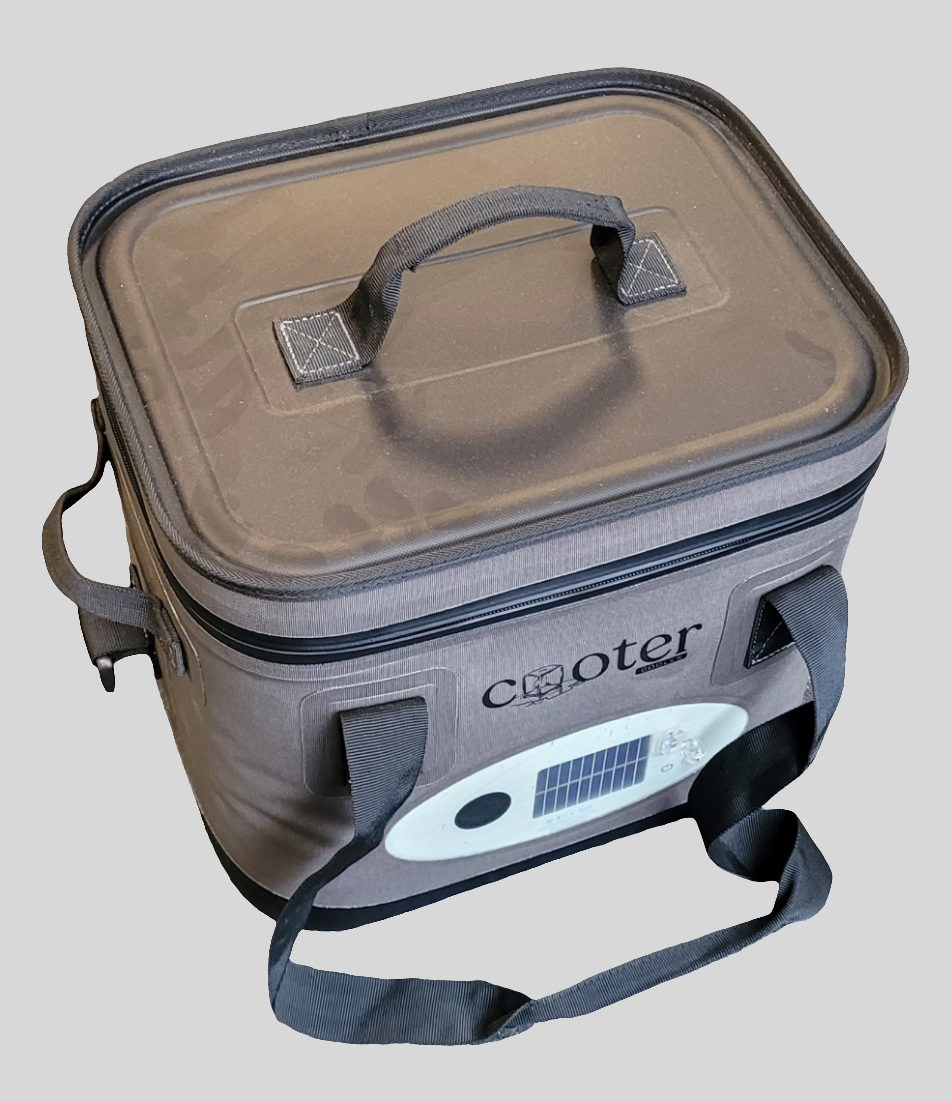 Gray cooler bag with 'Croter' branding on a light gray background